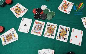 Hướng dẫn cách chơi poker tại Sin88 dễ ăn nhất